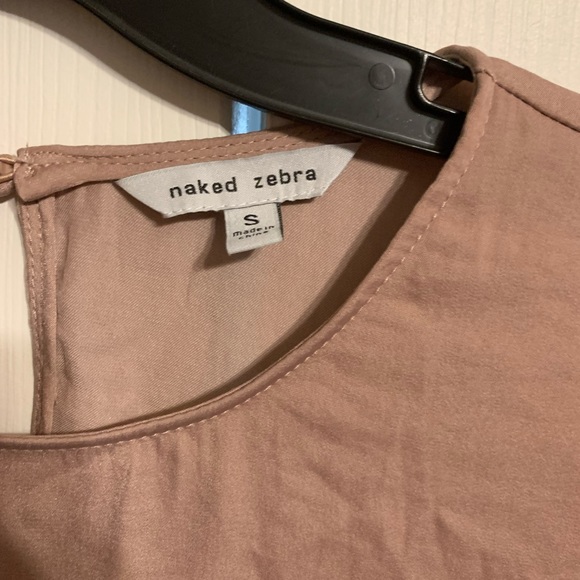 Woman’s blouse - Picture 4 of 6